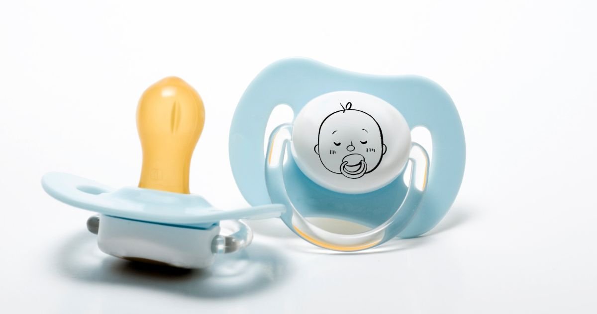 Can a Newborn Sleep With a Pacifier